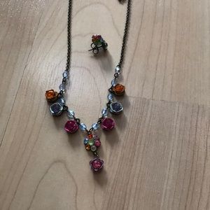 A beautiful necklace, Nagarin style.